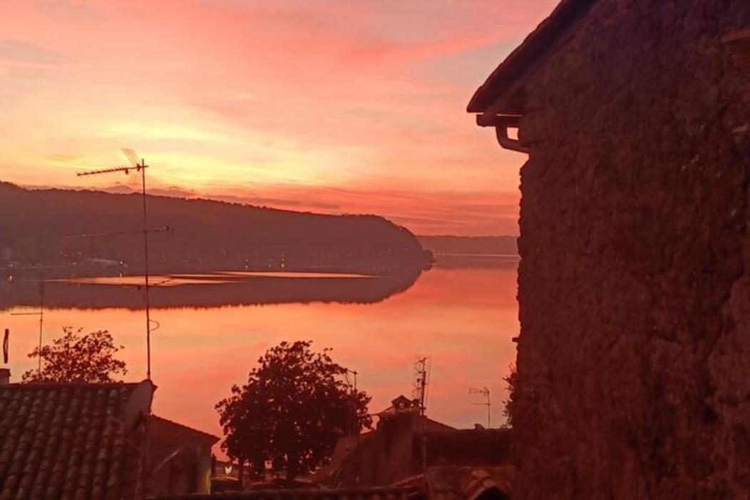 La Torretta Del Lago Villa Anguillara Sabazia Exteriör bild